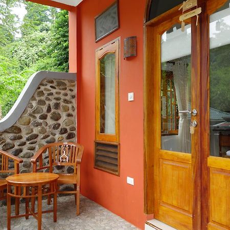 Hotel Orangutan Bukit Lawang Exterior foto