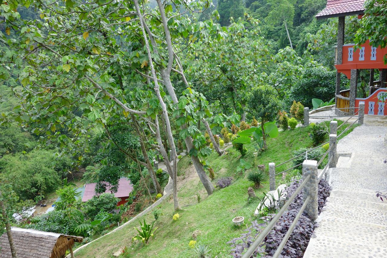 Hotel Orangutan Bukit Lawang Exterior foto